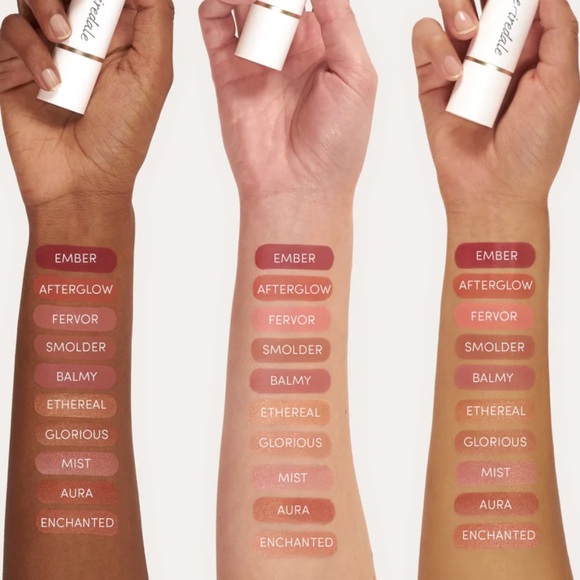 NIP Jane Iredale glow time blush stick in shade glorious - Picture 3 of 7